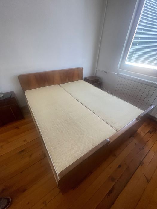 Два единични матрака