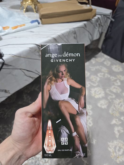 Продаются женские духи