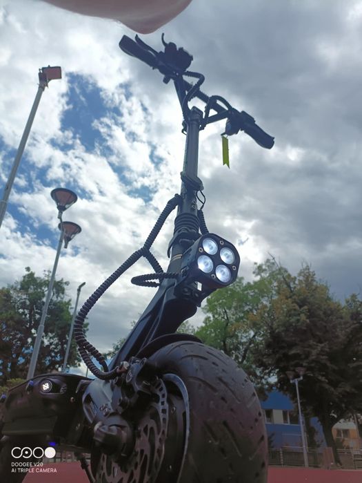 Електрически скутер Dualtron Victor