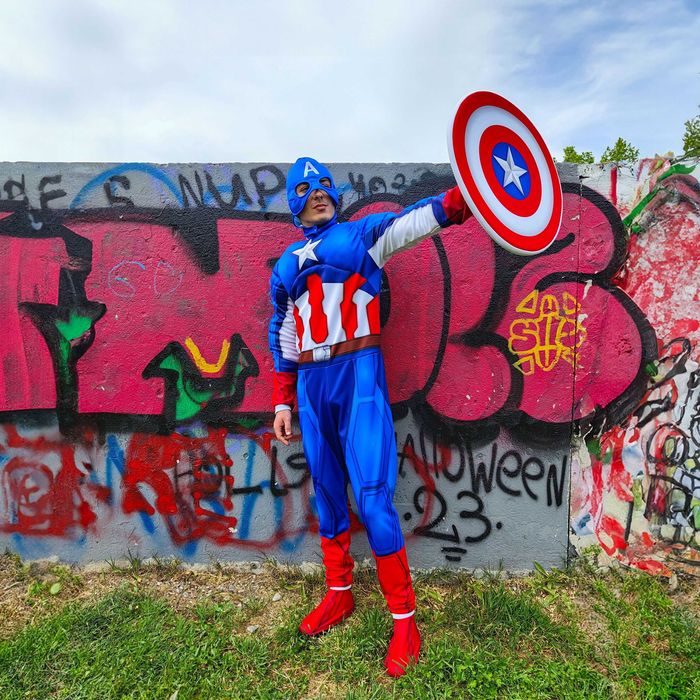 Captain America costum supererou pentru adulți realizat manual / costum cosplay cu mușchi și scut pentru evenimente și petreceri