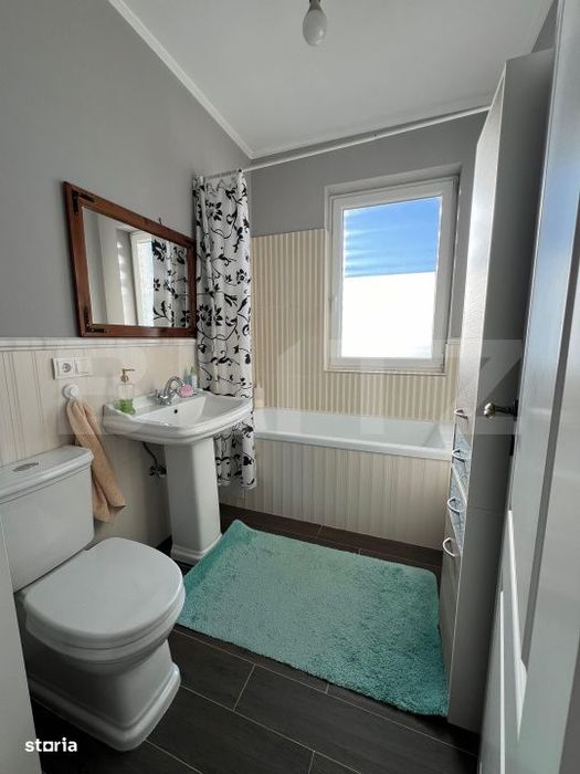 Apartament 3 camere, decomandate, etaj intermediar, garaj, Cartier Man