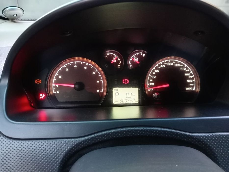 Нексия 3 сотилади 2017 йил автомат 7100 $