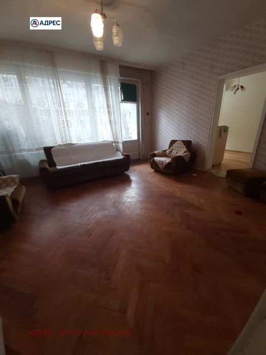 Продава се Тристаен апартамент в Плевен, Сторгозия - 81 кв.м за 504 €/кв.м - Снимка #1