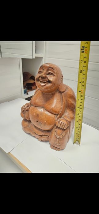 Sculptură lemn voluminoasa cu Budha .