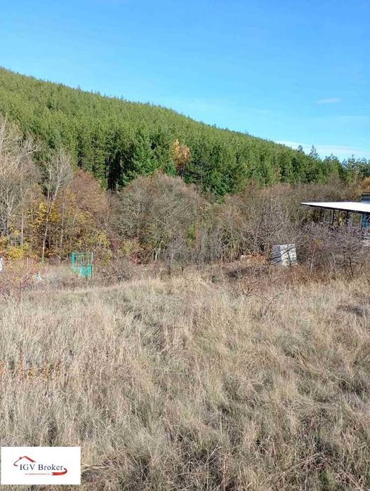 Продава парцел в с. Клисура, гр. Банкя