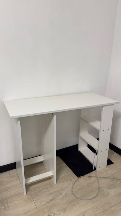 Продам стол компьютерный