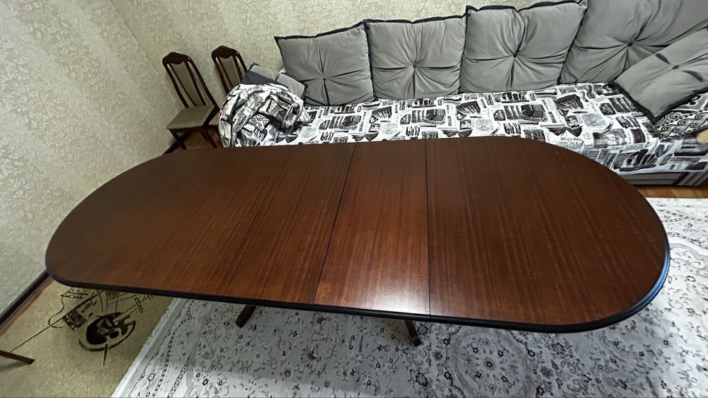 Продам стол и стулья