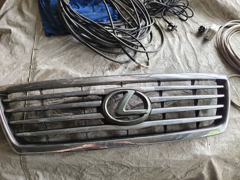 Решетка на Lexus LX 470 рестайлинг