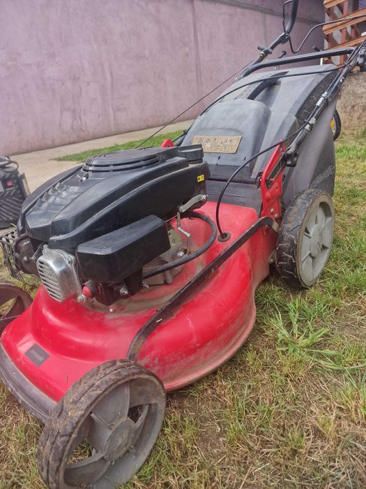 Masina de tuns iarba Hanseatic