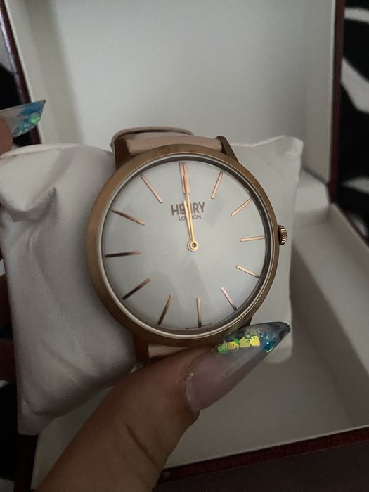 Ceas de dama , Henry London