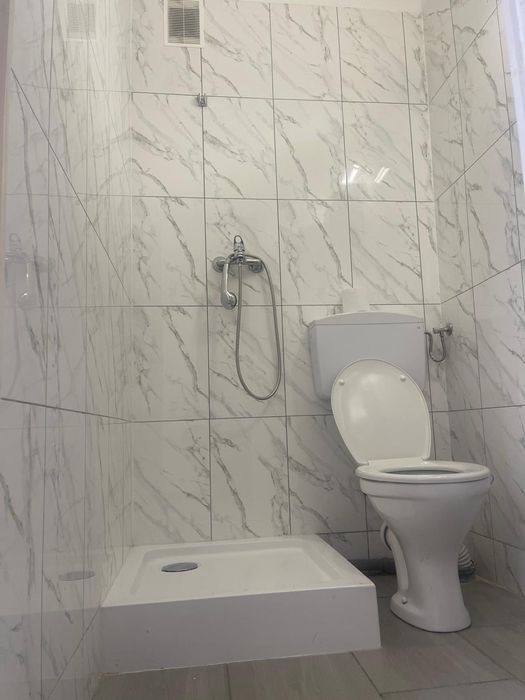 Garsonieră de vânzare-ideală pentru locuință sau birou