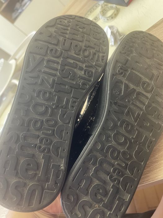 Обувки понки