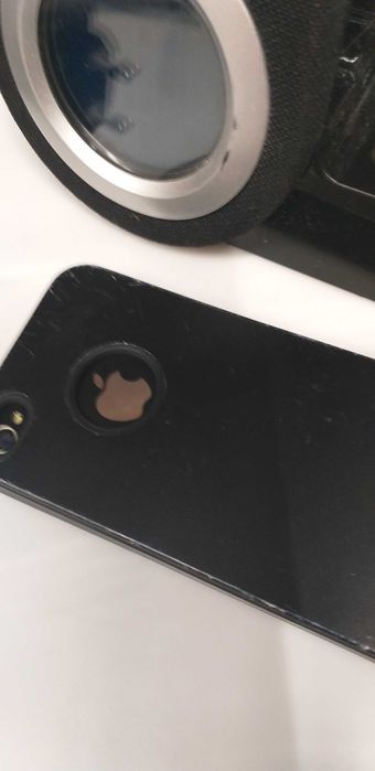 Сотовый телефон. Айфон 4.