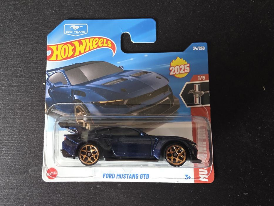 Hot Wheels колички Ferrari SF 90