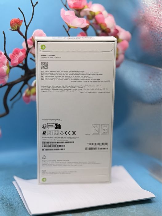 НОВ!!! Apple iPhone 17 Pro Max, 256GB, 5G, Deep Blue + подарък оригинален адаптер Apple