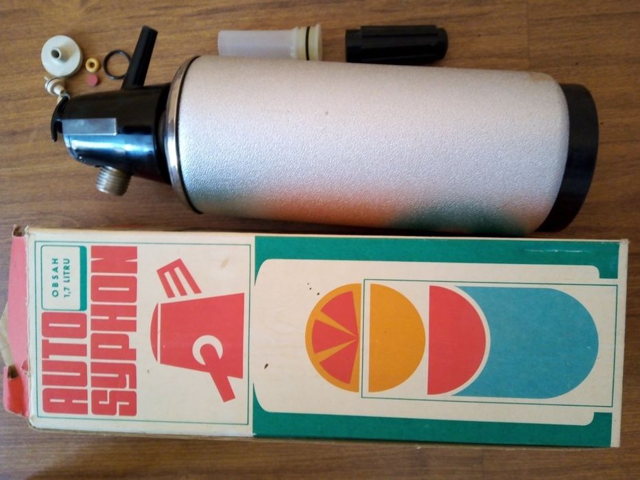 Сифон с кутия и консумативи