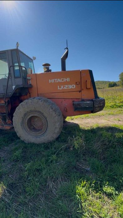 Продам погрузчик Hitachi LX 230