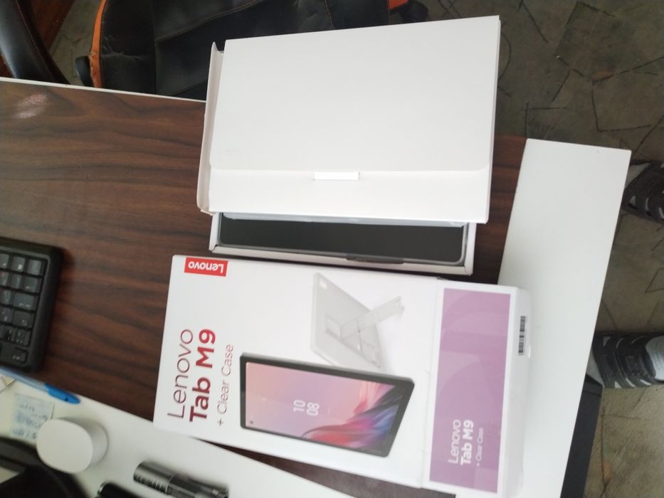 Таблет Lenovo Tab M9