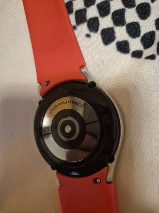 Samsung Galaxy watch 4(fara cutie,cu incarcator)