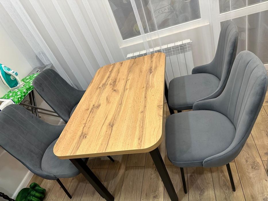 Стол и стул продаётся