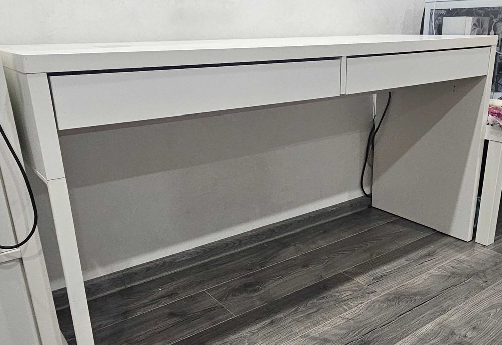Продам письменный стол IKEA в отличном
