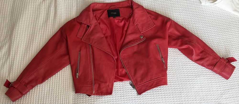 geaca de piele rosie maje