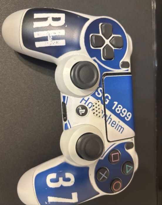 Продавам PS4 1TB