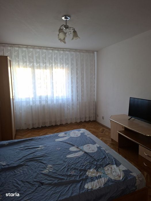 Apartament de închiriat Craiovița — fotografia 1