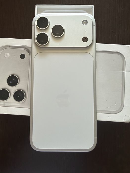 Vand Iphone 17 Pro MAX ,512gb GARANTIE
