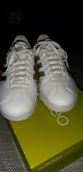 Кецове Adidas номер 36.