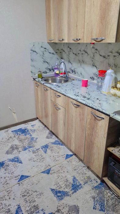 Sergili Yangi Hayotda 2 bekat oldida uy sotiladi