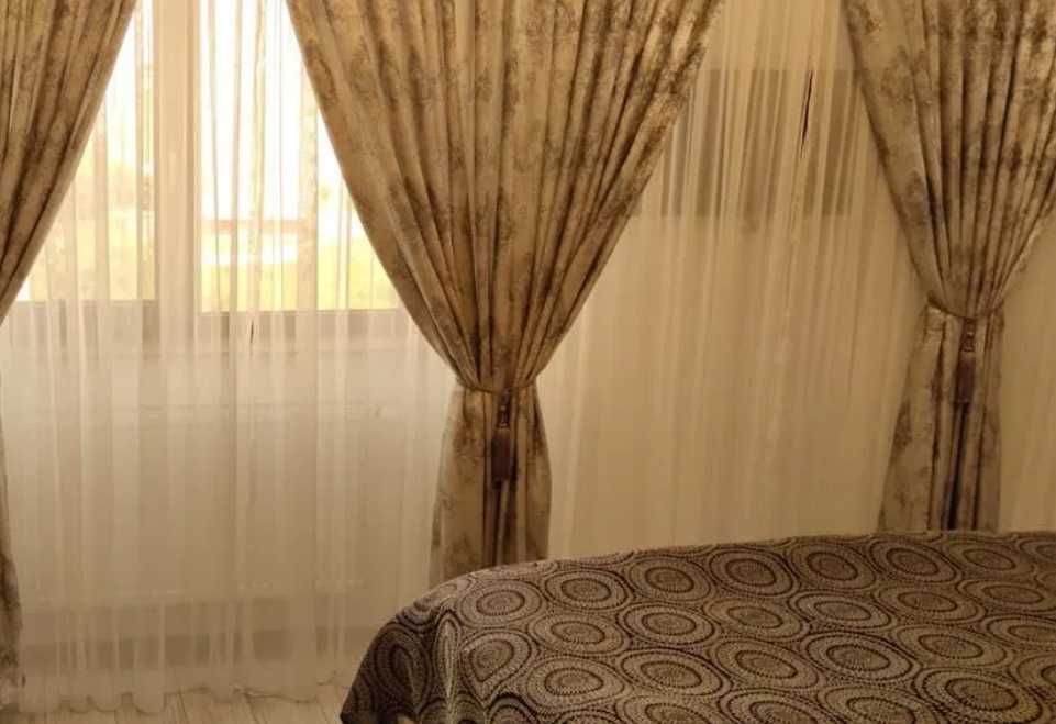 Дава се под наем Тристаен апартамент в Пловдив, Център - 72 кв.м за 188.7 € - Снимка #2