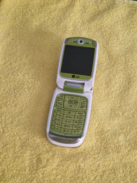 Telefon lg U8550 perfect funcțional