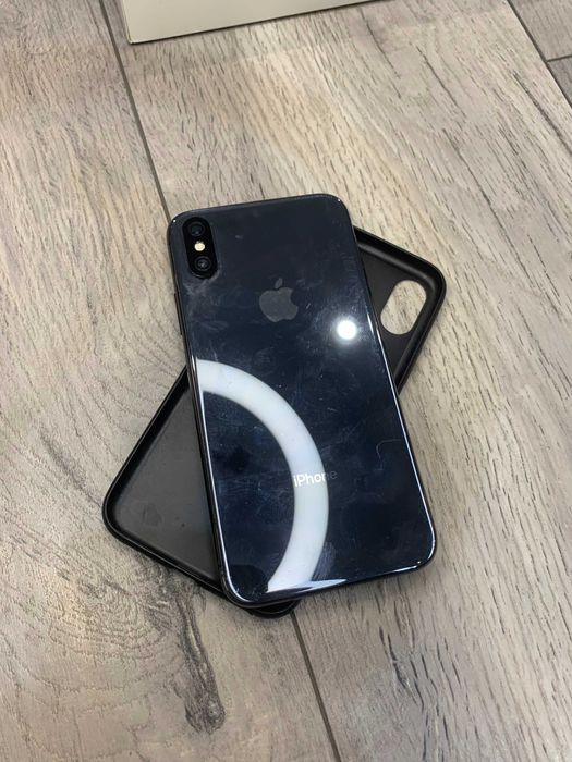 Телефон Apple iPhone X