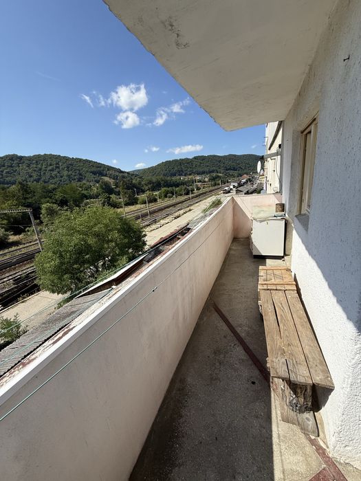 Inchiriez apartament nasaud