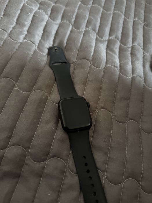 Apple watch se2 40миллиметров