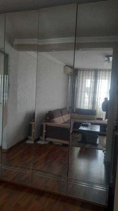 Шкаф четырехдверный зеркальный