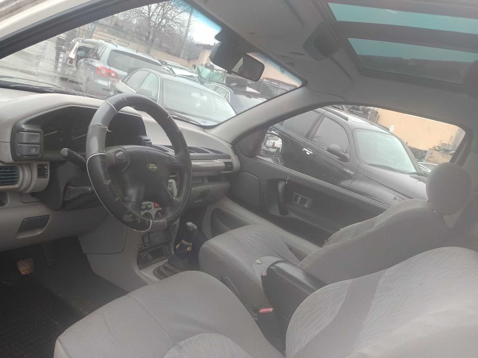 Dezmembrăm Land Rover Freelander  An 2002 .