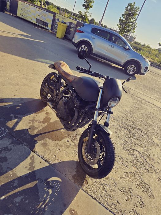 Suzuki 1200 cafe racer custom