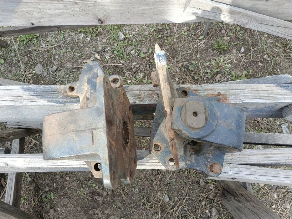 Крепление рессор