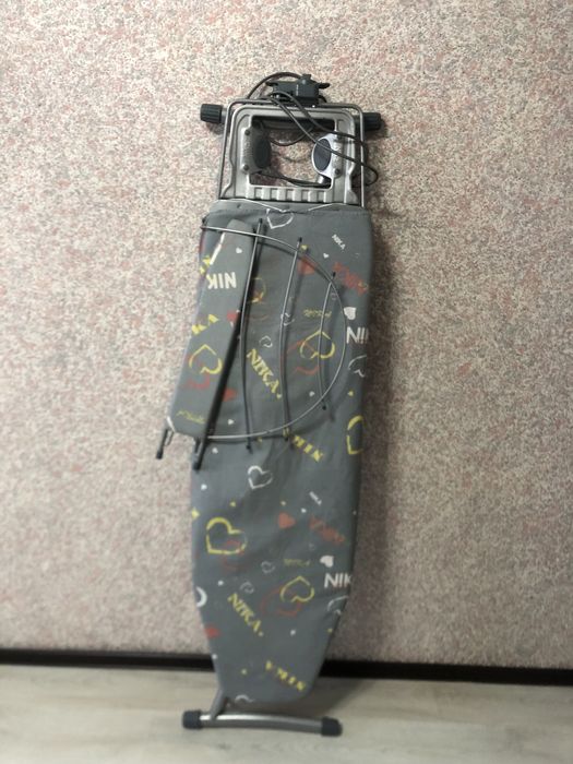 Продам гладильную доску.