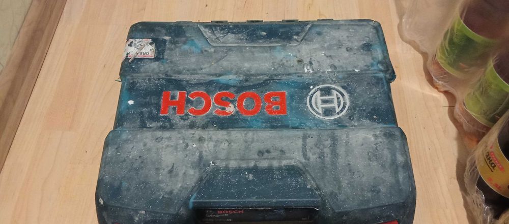 Перфоратор,не е Бош!