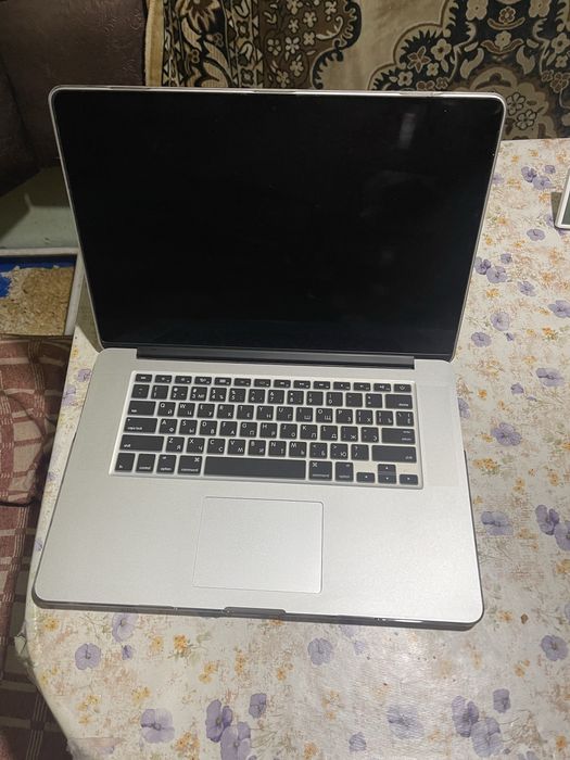 Срочно продам Macbook Pro 15. Retina. 2012.