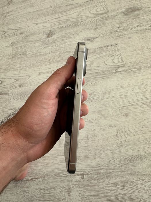 Iphone 15 PRO MAX 1 TB состояние хорошее