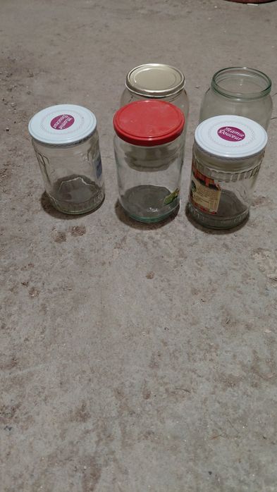 Буркани втора употреба. Чисти