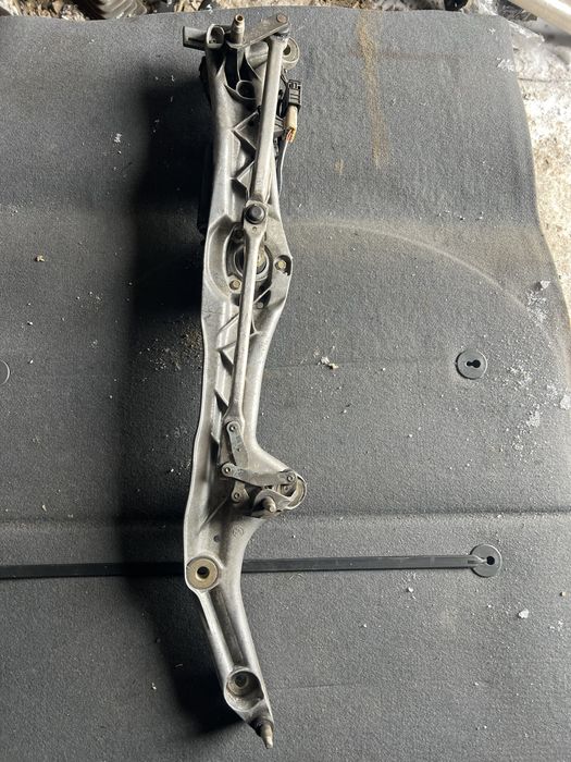 Трапеция дворников на БМВ