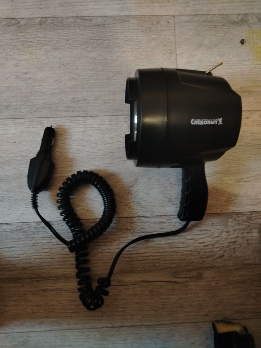 Автомобильный фонарь - прожектор "Сибирский следопыт"