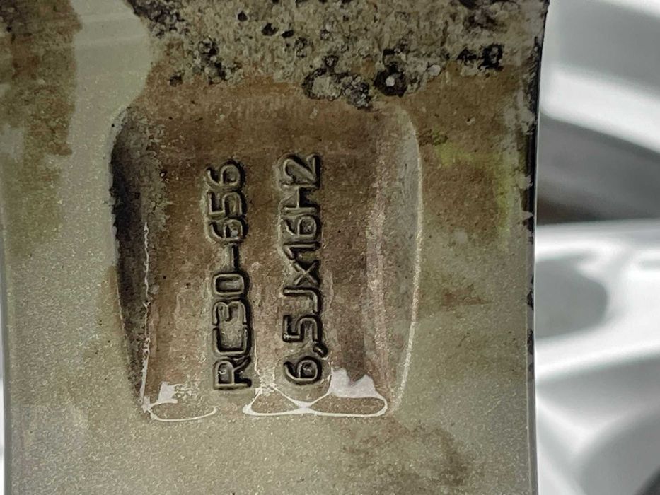 Set jante aliaj R16 5x112 cu anvelope de iarna 215 65 R16 Semperit