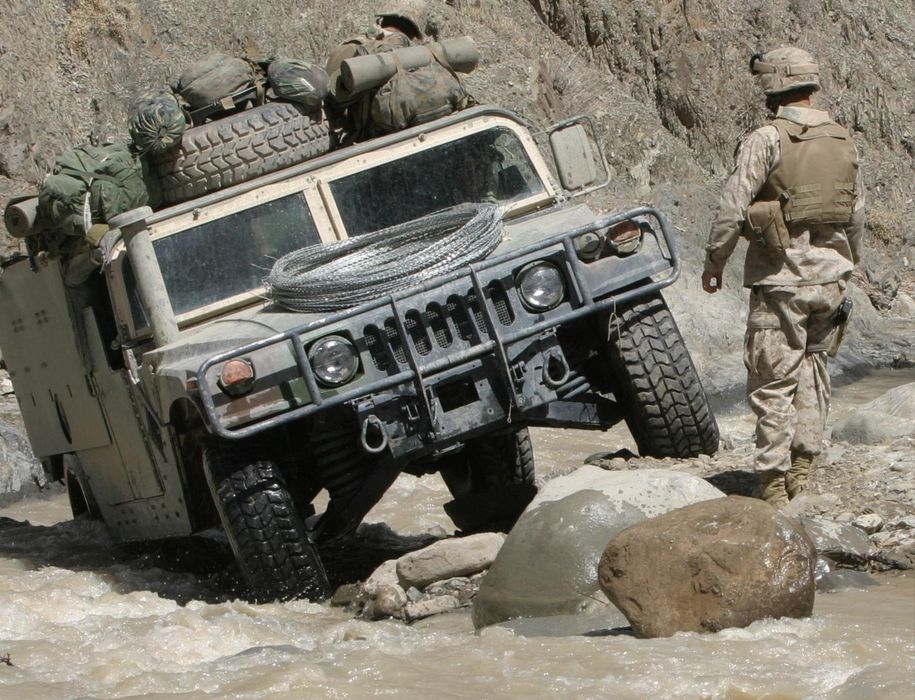 Vand sau schimb BullBar Humvee / Hummer H1