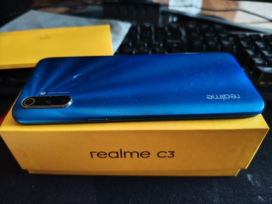 Смартфон realme C3,